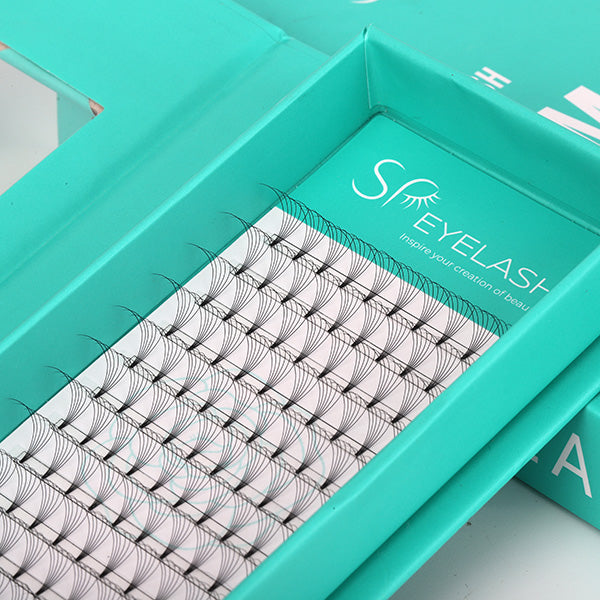 Short Stem Lashes Gain Popularity Among Professional Lash Artists Worldwide